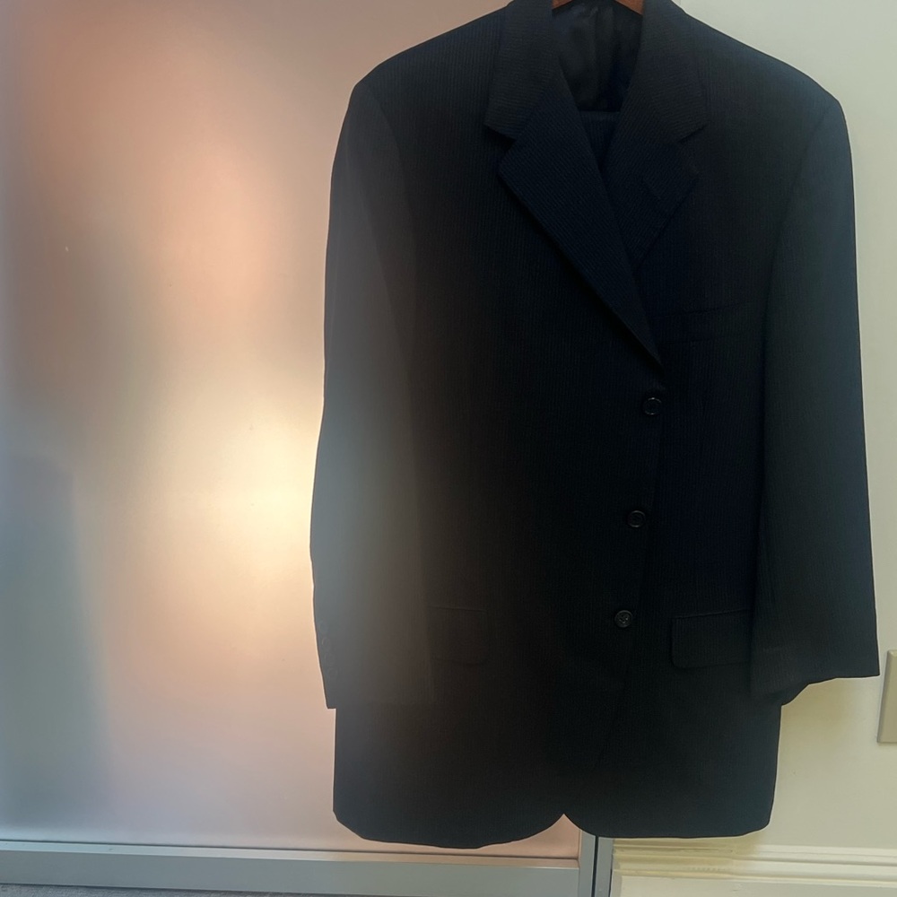 Luxury Erm.  Zegna suit , pin stripe, cuffs, Made in Italy,  PERFECT  , size 46 - Picture 4 of 10
